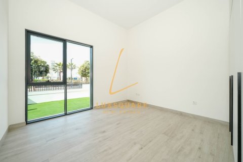 Villa de 5 dormitorios en Murooj Al Furjan, UAE No. 224314 17