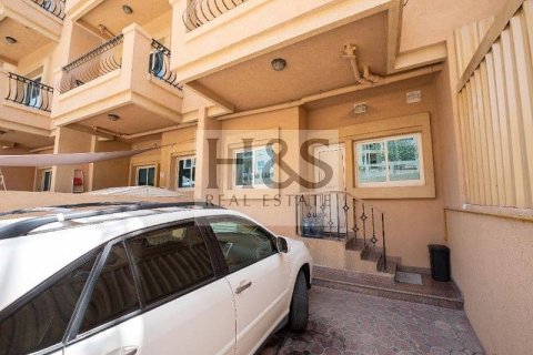 3 bedrooms Villa in Jumeirah Village Circle, UAE No. 112749 24