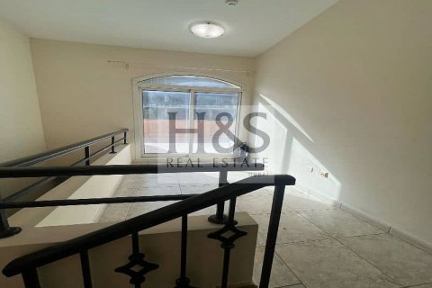 3 bedrooms Villa in Jumeirah Village Circle, UAE No. 112749 7