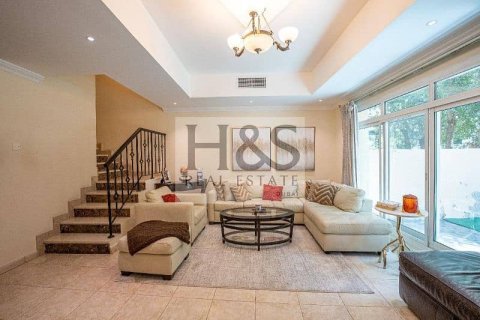 3 bedrooms Villa in Jumeirah Village Circle, UAE No. 112749 30