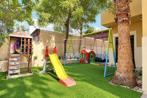 Вилла с 4 спальнями в Al Raha Gardens, ОАЭ №217464 21