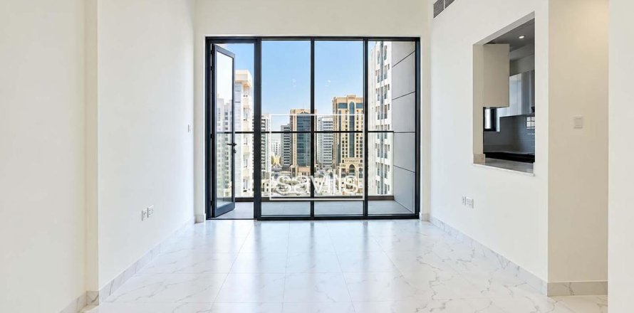 2 bedrooms Apartment in Al Khalidiya, UAE No. 211135