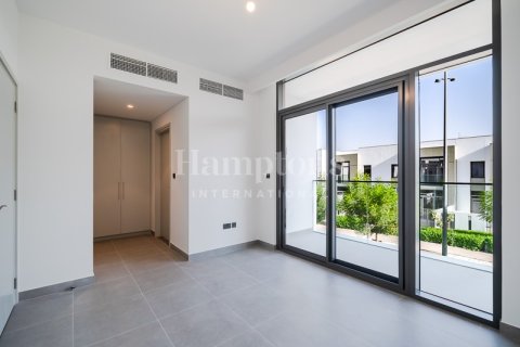 Townhouse de 3 chambres à Ruba, UAE No. 167749 10