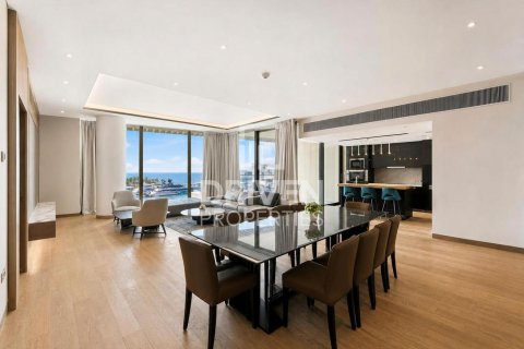 3 غرف نوم شقة في Jumeirah Bay Island, الإمارات العربية المتحدة رقم 214187