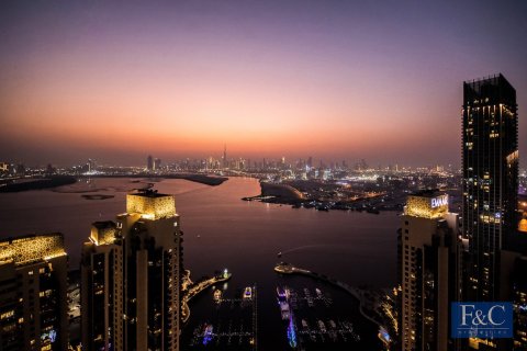4 bedrooms Penthouse in Harbour Views 1, UAE No. 153816