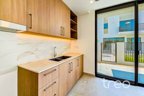 4 bedrooms Townhouse in The Valley, UAE No. 220868 5