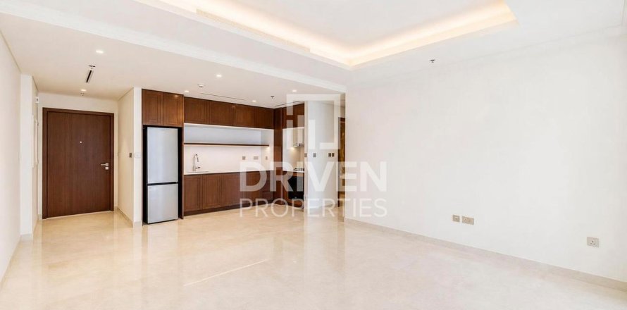 Appartement de 1 chambre à EMAAR Beachfront, UAE No. 218208