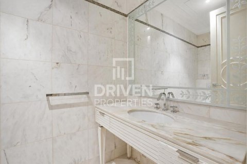 Дуплекс с 3 спальнями в Palazzo Versace, ОАЭ №211456 19
