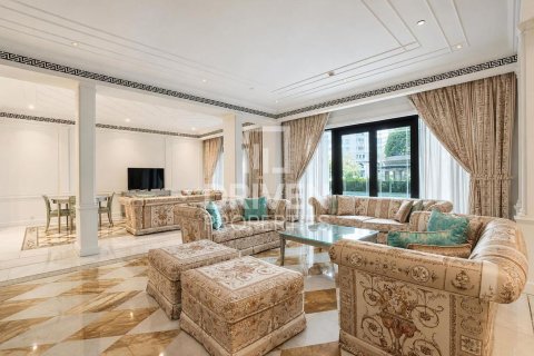 Дуплекс с 3 спальнями в Palazzo Versace, ОАЭ №211456 9
