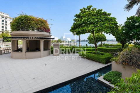 Дуплекс с 3 спальнями в Palazzo Versace, ОАЭ №211456 24