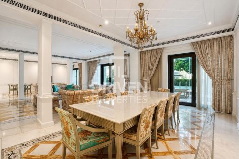 Дуплекс с 3 спальнями в Palazzo Versace, ОАЭ №211456 10