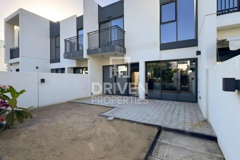 3 bedrooms Townhouse in Villanova, UAE No. 212647 3