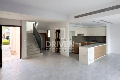 3 bedrooms Townhouse in Villanova, UAE No. 212647 5