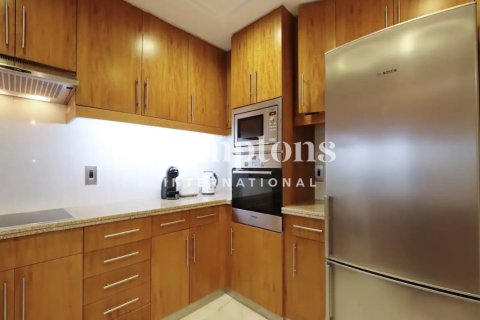 Квартира с 2 спальнями в The Address Dubai Marina, ОАЭ №213620 18