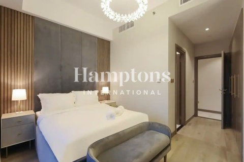Квартира с 2 спальнями в The Address Dubai Marina, ОАЭ №213620 5