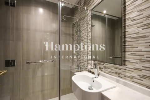Квартира с 2 спальнями в The Address Dubai Marina, ОАЭ №213620