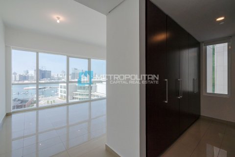 3 bedrooms Apartment in Al Reem Island, UAE No. 135539 10