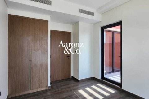 Villa de 4 dormitorios en Damac Lagoons, UAE No. 208419 11