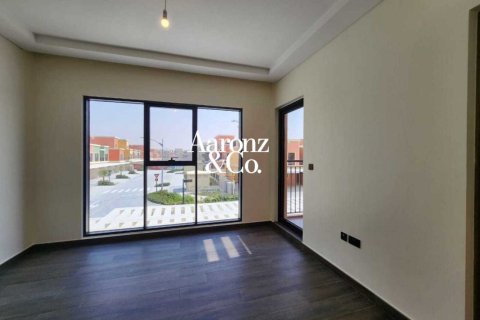 Villa de 4 dormitorios en Damac Lagoons, UAE No. 208419 12