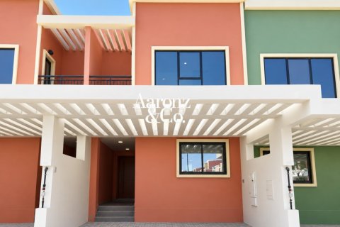 Villa de 4 dormitorios en Damac Lagoons, UAE No. 208419 4