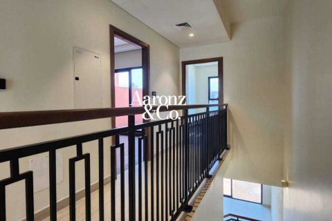 Villa de 4 dormitorios en Damac Lagoons, UAE No. 208419 9