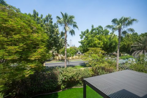 Villa de 3 dormitorios en The Lakes, UAE No. 215420 21