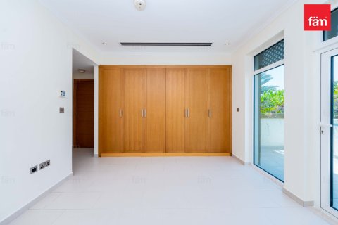 Вилла с 3 спальнями в Jumeirah Park, ОАЭ №161767 20
