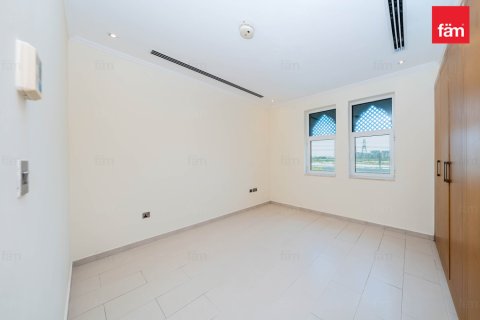 Вилла с 3 спальнями в Jumeirah Park, ОАЭ №161767 17
