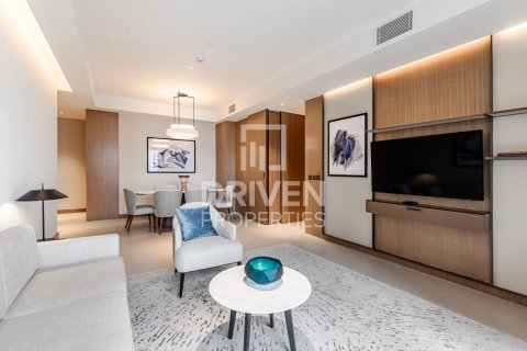 Apartment de 3 dormitorios en The Address Residences Dubai Opera, UAE No. 221406