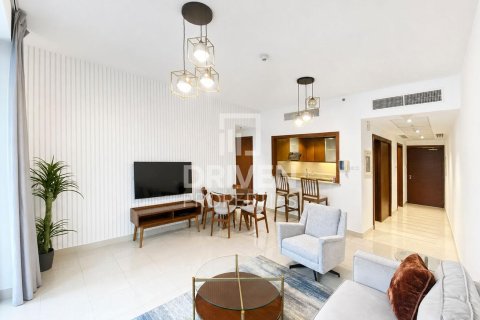 Apartment de 1 dormitorio en Standpoint Towers, UAE No. 223293 3