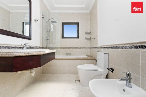4 bedrooms Villa in Palm Jumeirah, UAE No. 147793 11