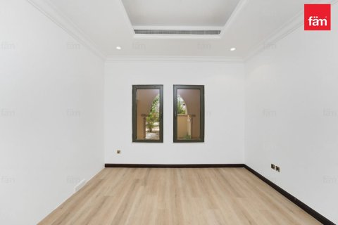 4 bedrooms Villa in Palm Jumeirah, UAE No. 147793 19