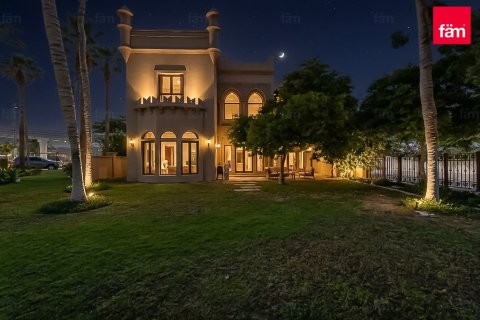 4 bedrooms Villa in Palm Jumeirah, UAE No. 147793 3