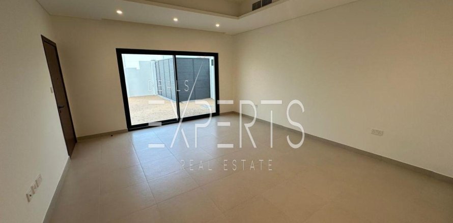 4 bedrooms Villa in Al Shamkha, UAE No. 225076