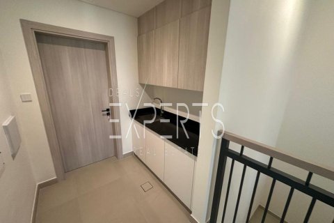 4 bedrooms Villa in Al Shamkha, UAE No. 225076 9