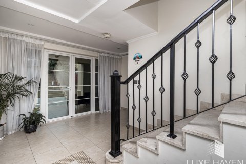 3 غرف نوم فيلا في Legacy, الإمارات العربية المتحدة رقم 14018 17