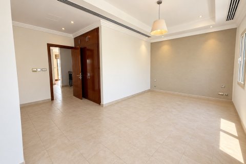 Вилла с 4 спальнями в Emirates Hills, ОАЭ №221623 12