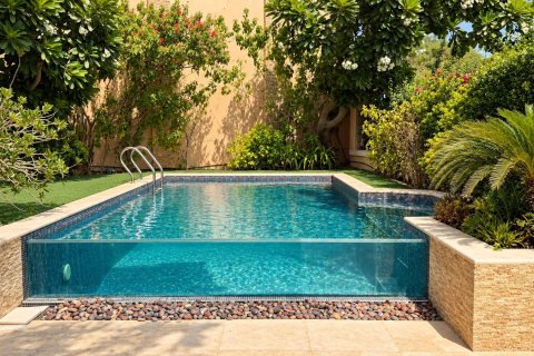 Вилла с 4 спальнями в Emirates Hills, ОАЭ №221623 21