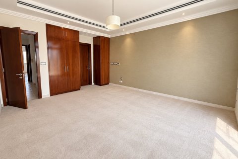 Вилла с 4 спальнями в Emirates Hills, ОАЭ №221623 11