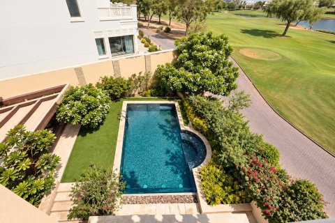 Вилла с 4 спальнями в Emirates Hills, ОАЭ №221623 6
