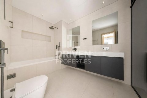 Apartment de 2 dormitorios en District 11, UAE No. 214992 12