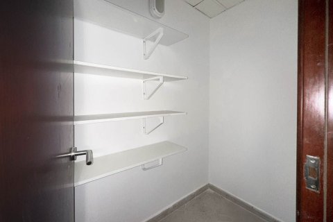 Apartment de 3 dormitorios en Dubai Investment Park, UAE No. 215332 14