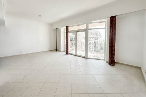 Apartment de 3 dormitorios en Dubai Investment Park, UAE No. 215332