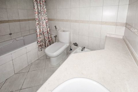Apartment de 3 dormitorios en Dubai Investment Park, UAE No. 215332 8