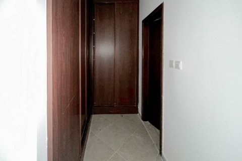 Apartment de 3 dormitorios en Dubai Investment Park, UAE No. 215332 5