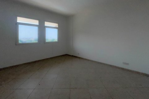Apartment de 3 dormitorios en Dubai Investment Park, UAE No. 215332 11