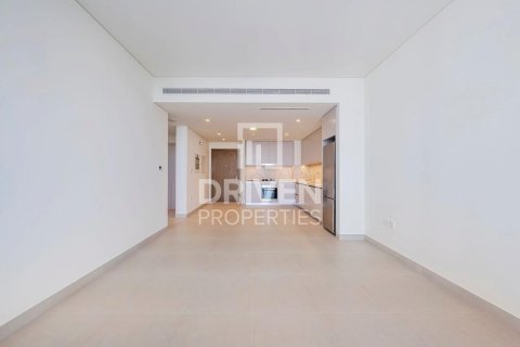 Appartement de 1 chambre à EMAAR Beachfront, UAE No. 221019