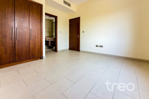 3 bedrooms Villa in Casa, UAE No. 220822 10