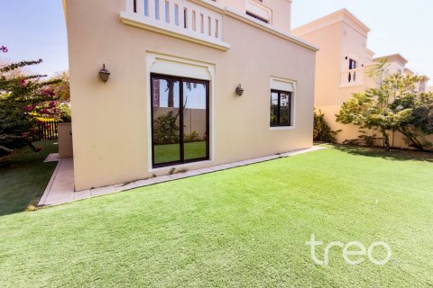 3 bedrooms Villa in Casa, UAE No. 220822 20