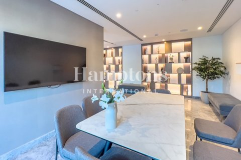 Apartment de 2 dormitorios en Burj Royale, UAE No. 224499 6